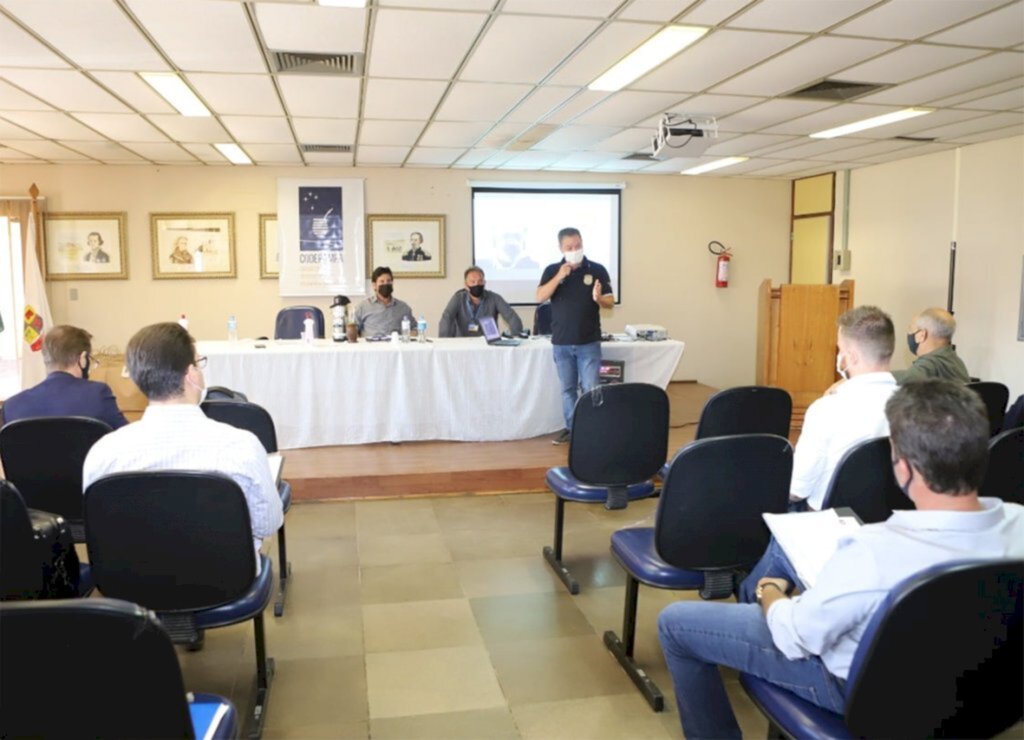 Prefeito em exercício participa de encontro da Codepampa