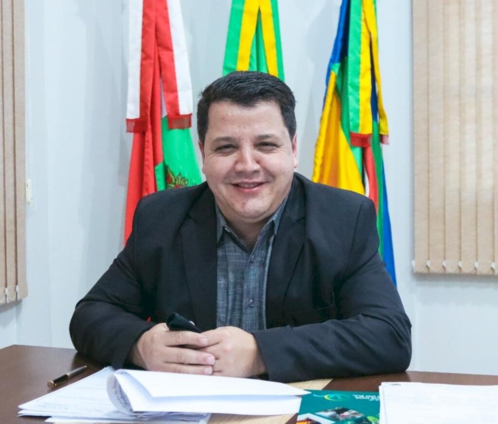 PREFEITO DE PRAIA GRANDE FAZ AVALIAÇÃO DOS TRABALHOS REALIZADOS EM 2022