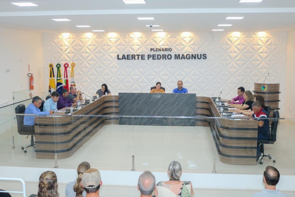 VEREADORES APROVAM PROJETO QUE INSTITUI  A SEMANA FARROUPILHA NO MUNICÍPIO DE SÃO JOÃO DO SUL