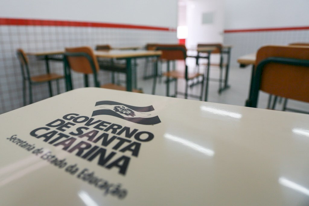 CENTROS DE EDUCAÇÃO PROFISSIONAL ESTÃO COM VAGAS ABERTAS PARA TÉCNICOS GRATUITOS
