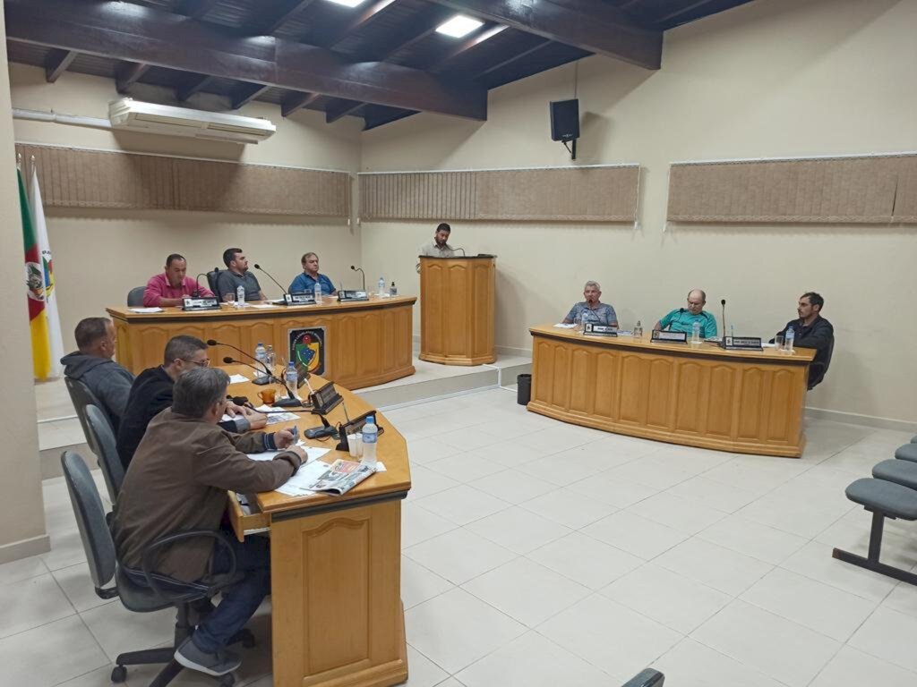 VEREADORES DE MAMPITUBA APROVAM ATENDIMENTO EM TURNO ÚNICO NA ADMINISTRAÇÃO MUNICIPAL