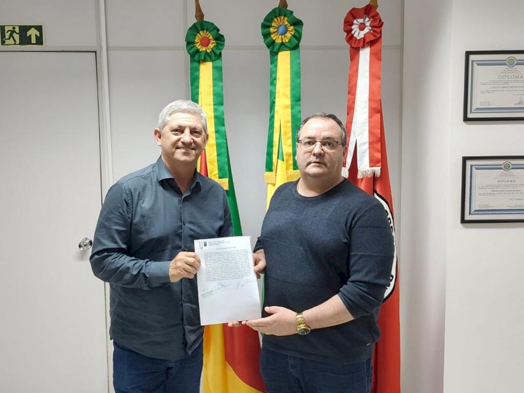 VICE-PREFEITO FÁBIO AMORETTI ASSUME A PREFEITURA DE TORRES POR 30 DIAS