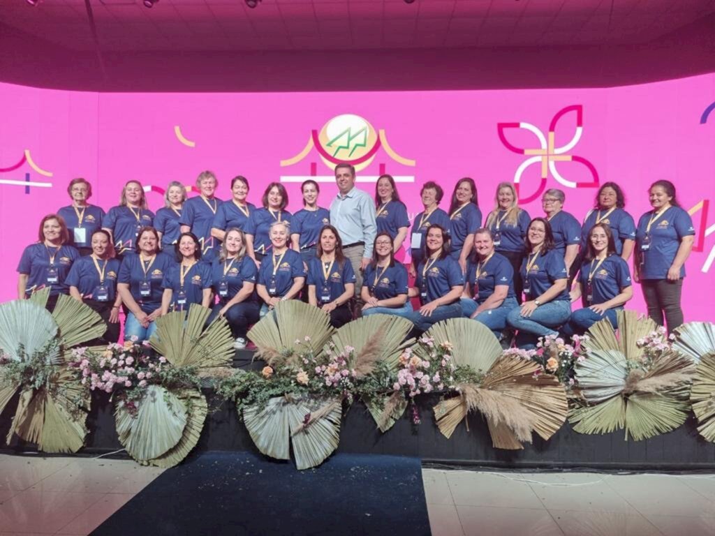 CEPRAG PARTICIPA DO 17º  ENCONTRO DE MULHERES  COOPERATIVISTAS CATARINENSES