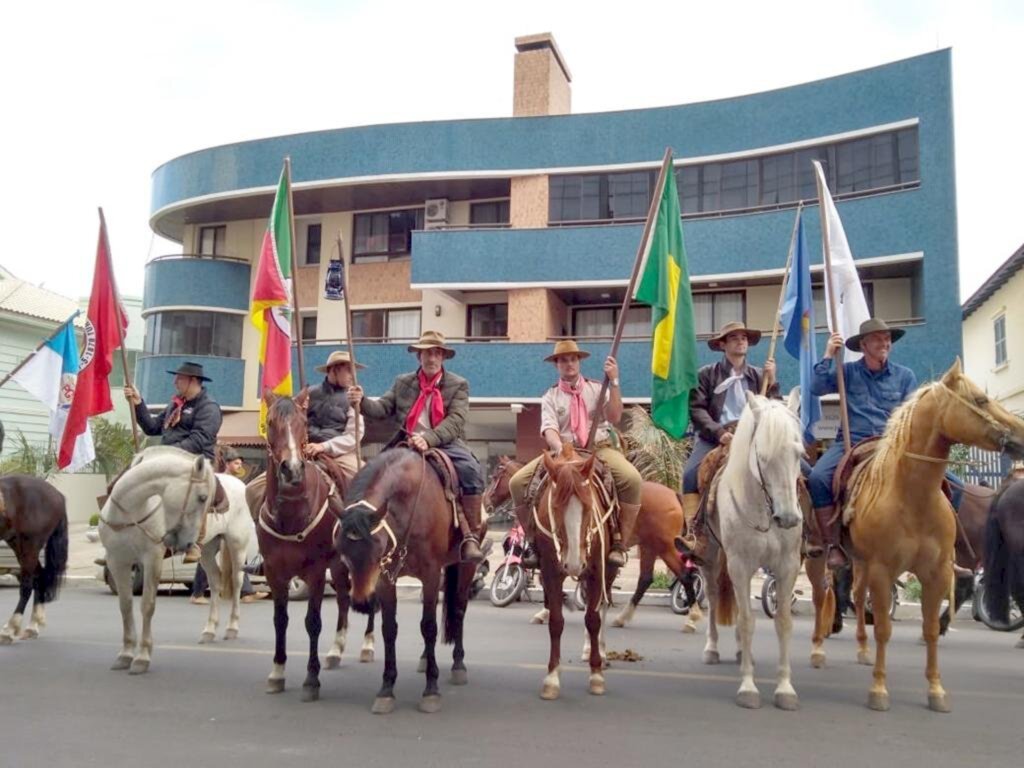 FESTEJOS  FARROUPILHAS TEM PROGRAMAÇÃO NO CTG DA VILA SÃO JOÃO EM TORRES