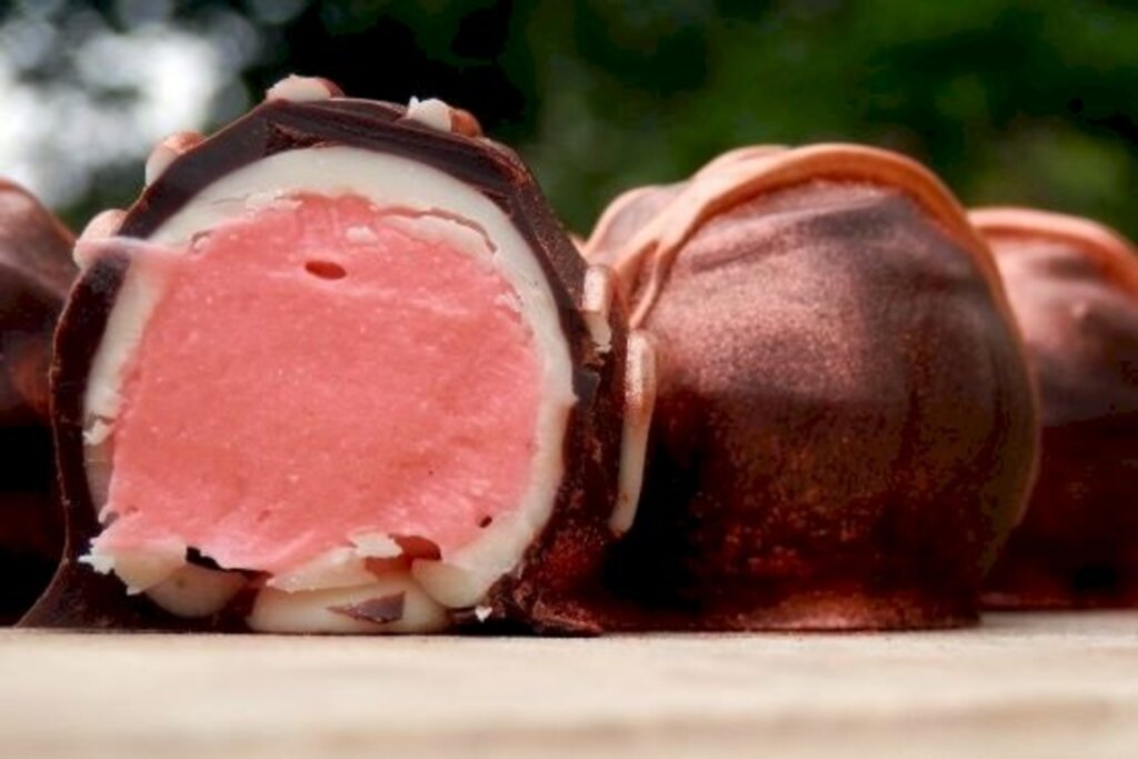 TJSC MANTÉM INDENIZAÇÃO DE R$ 10 MIL PARA CLIENTE QUE COMEU CHOCOLATE COM LARVAS