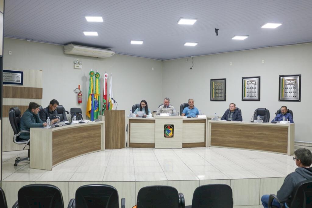 VEREADORES APROVAM INDICAÇÃO PARA  MUNICIPALIZAÇÃO DE ESTRADA EM PRAIA GRANDE