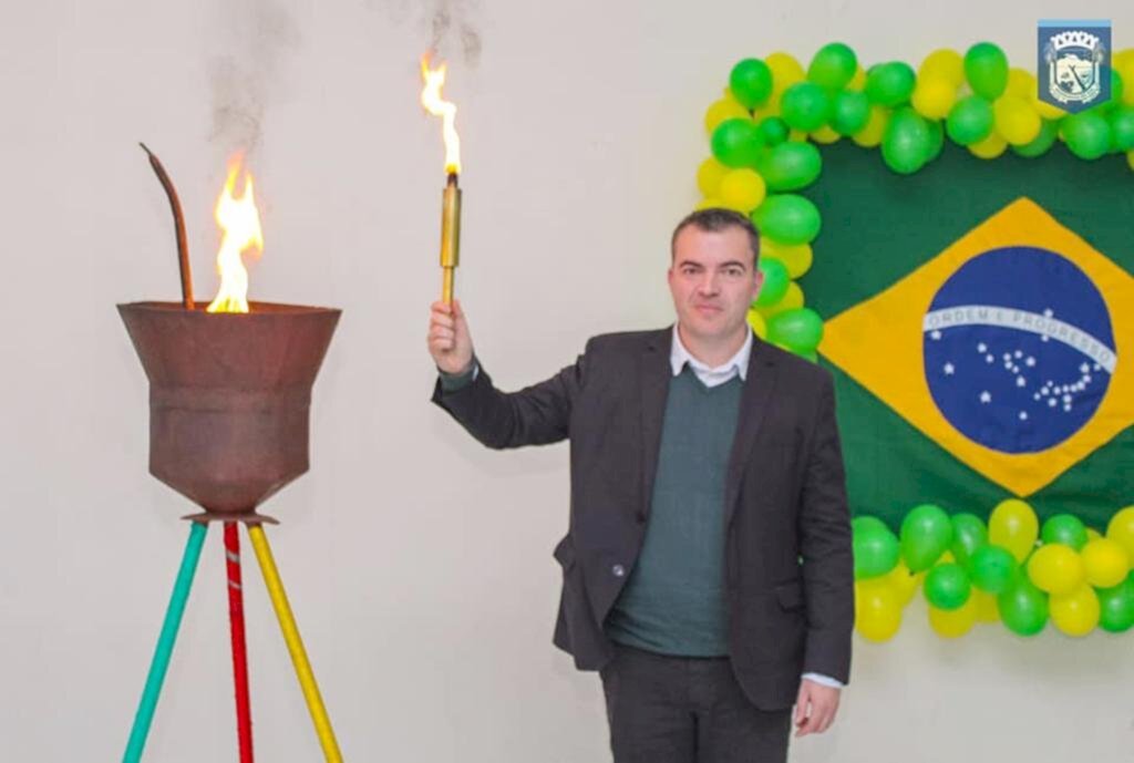 MUNICÍPIO DE MORRINHOS DO SUL RECEBE O FOGO SIMBÓLICO DA PÁTRIA