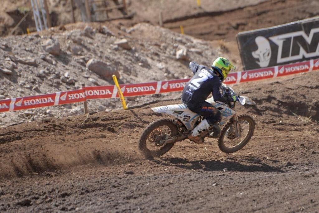 SÃO JOÃO DO SUL: CÁSSIO ANACLETO É VICE-CAMPEÃO BRASILEIRO DE MOTOCROSS