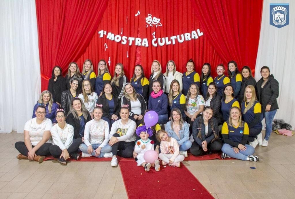 GRANDE PÚBLICO PRESTIGIA A 1ª MOSTRA CULTURAL EM MORRINHOS DO SUL