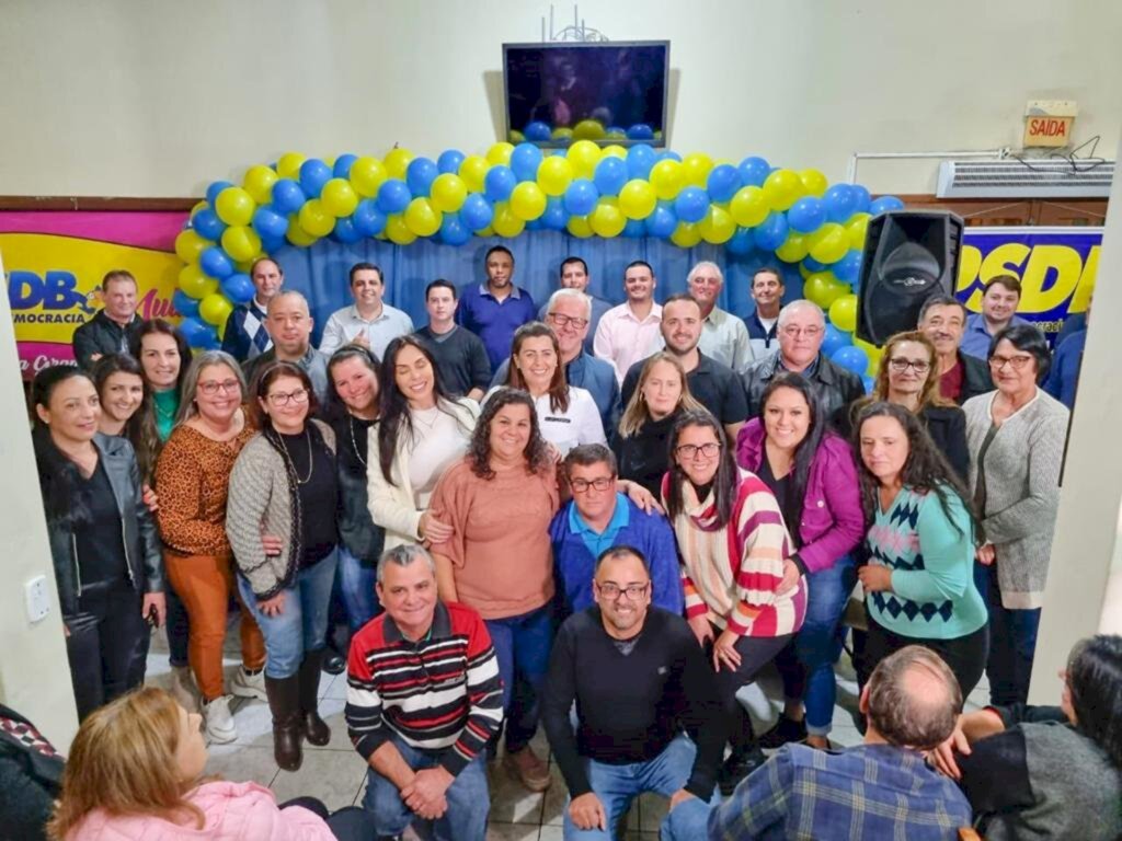 PSDB DE PRAIA GRANDE REALIZA ENCONTRO  DE FILIAÇÕES E HOMENAGENS