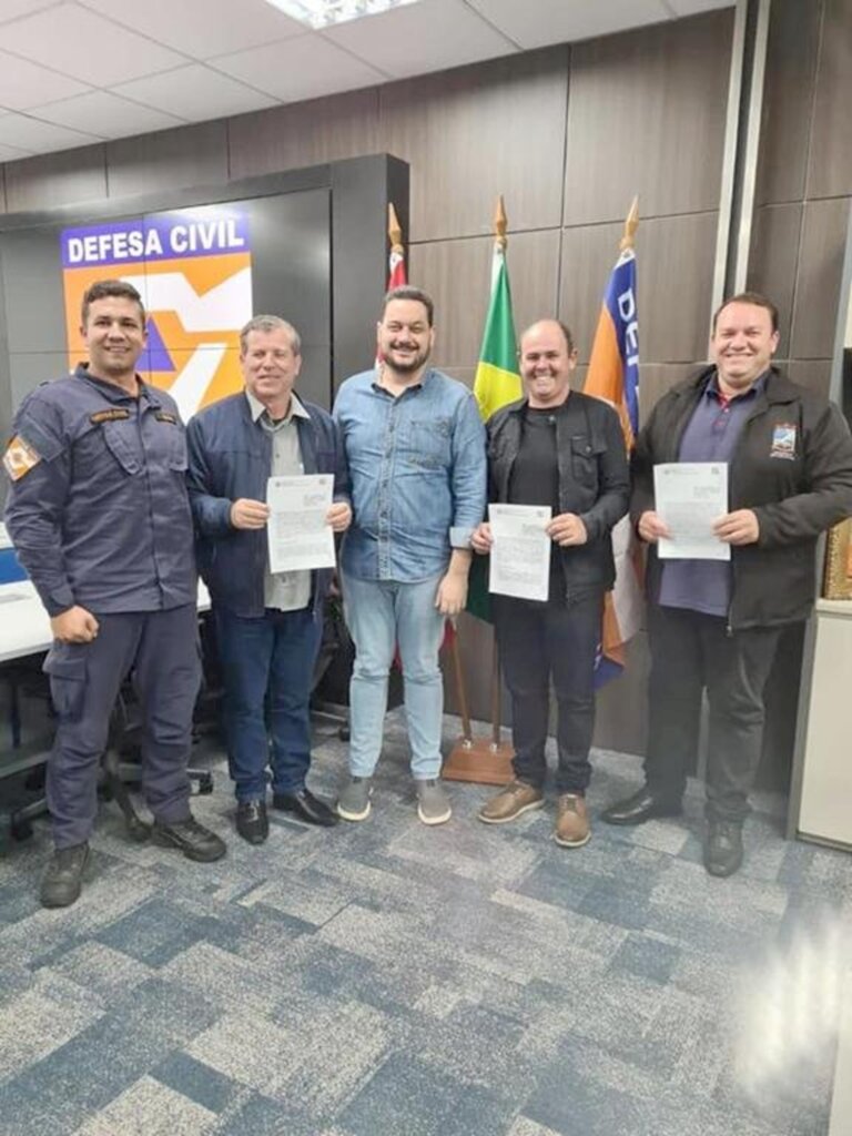 ADMINISTRAÇÃO MUNICIPAL DE SÃO JOÃO DOS SUL CONQUISTA QUATRO PONTES DE CONCRETO DA DEFESA CIVIL DO ESTADO