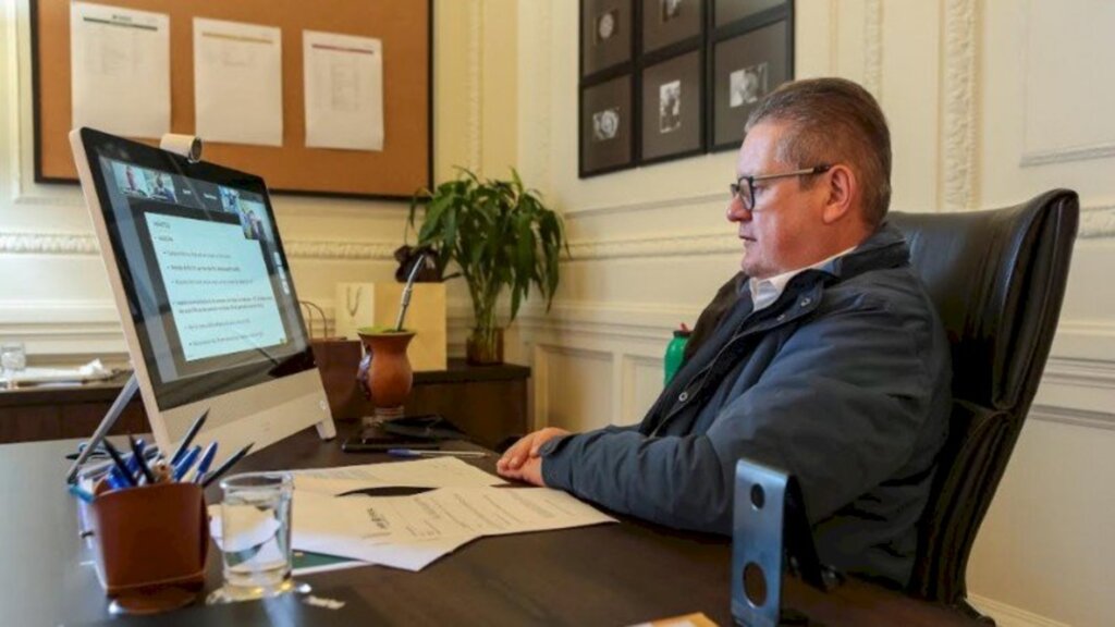 Gustavo Mansur / Palácio Piratini - Governador Ranolfo conduziu entrevista coletiva realizada de forma virtual com a participação de secretários e de jornalistas