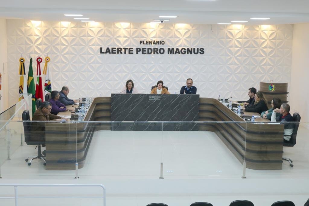 VEREADORES APROVAM PROJETOS QUE DENOMINAM RUAS NO MUNICÍPIO DE SÃO JOÃO DO SUL