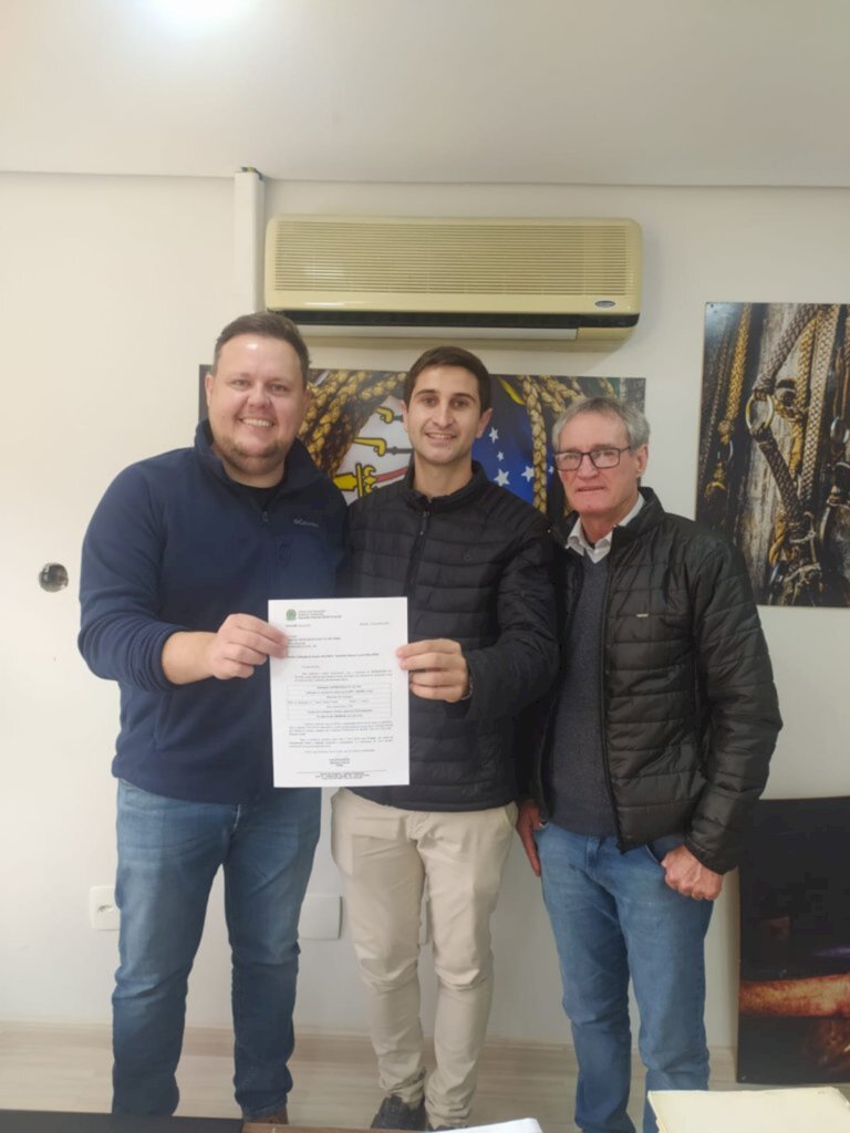 VEREADOR LUAN RIBEIRO CONQUISTA EMENDA PARA MORRINHOS DO SUL