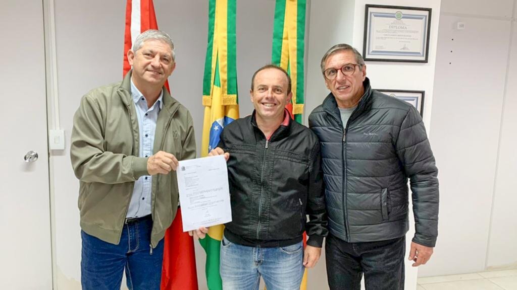 TORRES RECEBE EMENDA  PARLAMENTAR PARA O ESPORTE