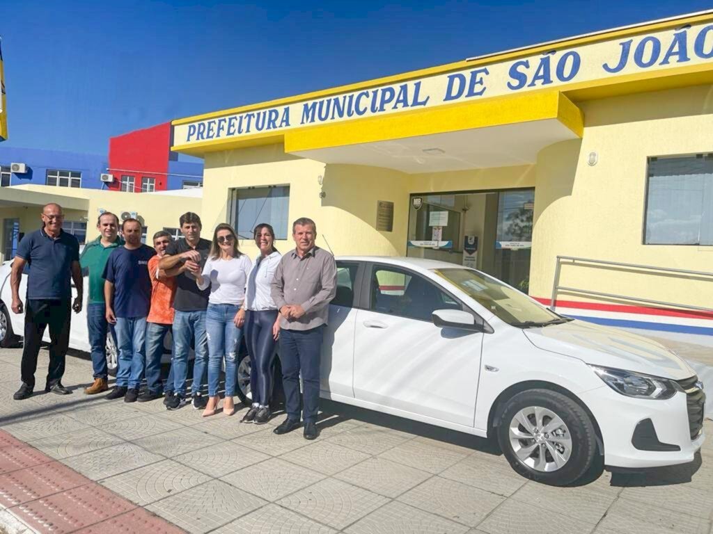 SECRETARIA DE SAÚDE DE SÃO JOÃO DO SUL RECEBE MAIS DOIS VEÍCULOS 0KM PARA O TRANSPORTE DE PACIENTES