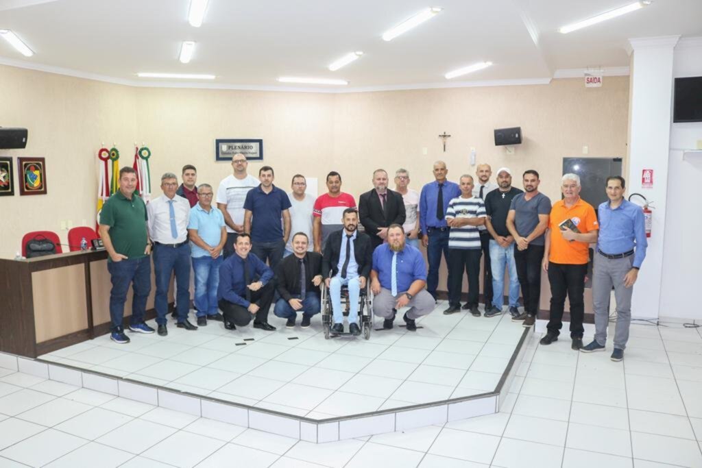 SANTA ROSA DO SUL: VEREADORES APROVAM EM 1º TURNO PROJETO QUE NOMEIA ESTRADA GERAL EM HOMENAGEM A JOSÉ AQUINO ISOPPO