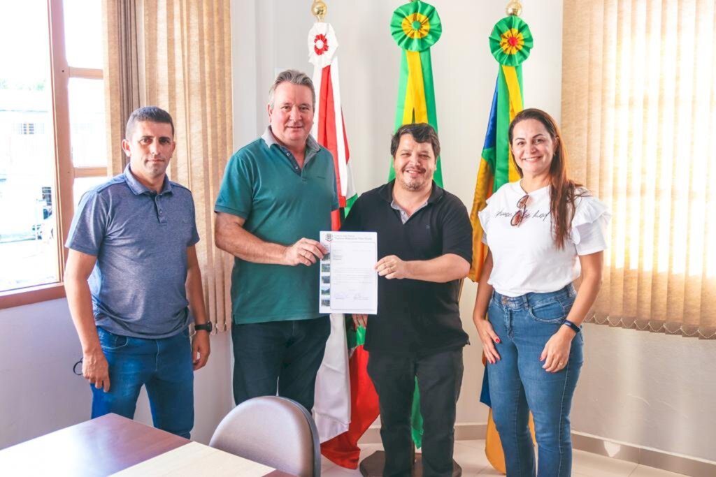 PRAIA GRANDE: DEPUTADO VICENTE CAROPRESO GARANTE RECURSOS PARA CONSTRUÇÃO DA PONTE CASA NOVA