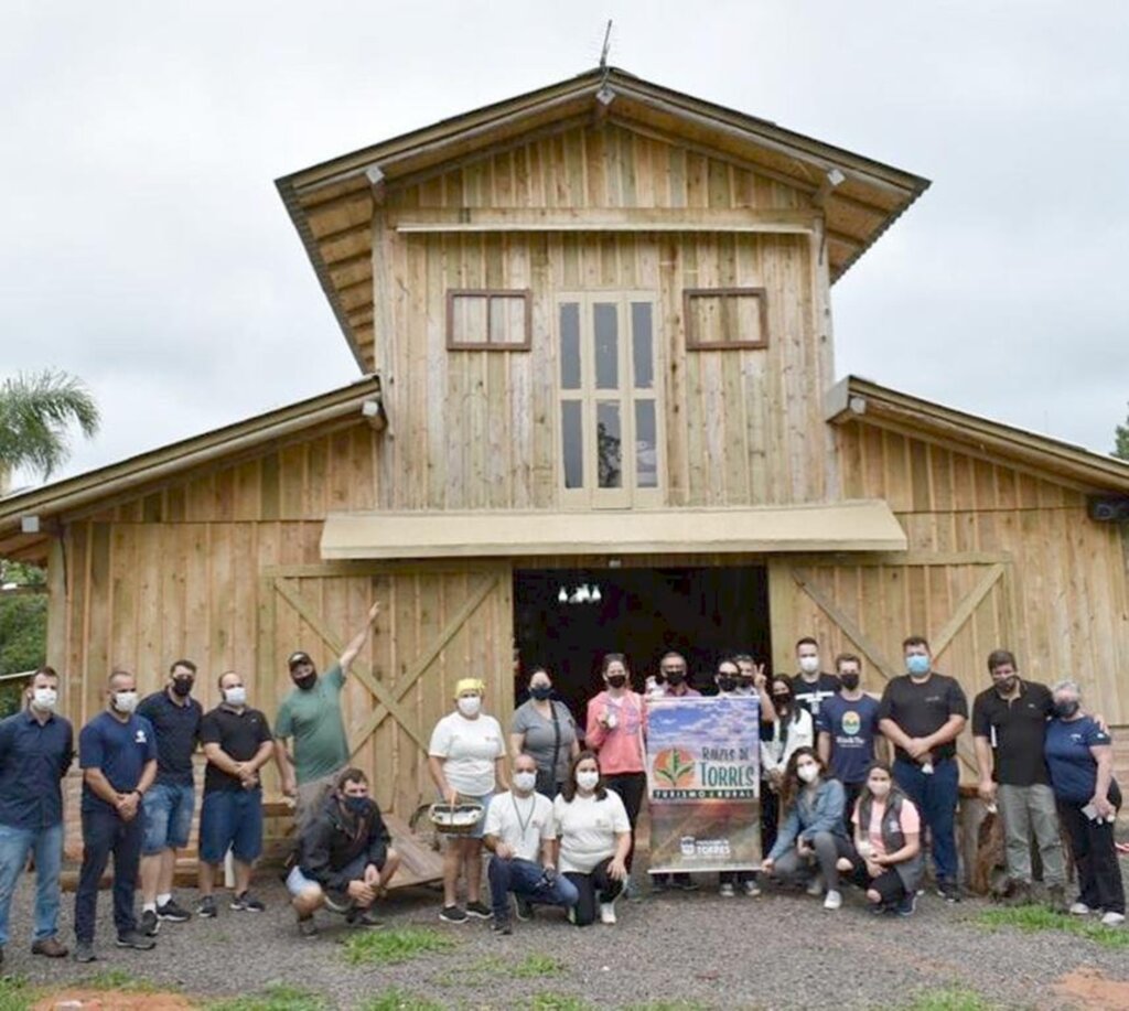 I FAMTOUR DO PROJETO RAÍZES DE TORRES  - TURISMO RURAL É REALIZADO COM SUCESSO