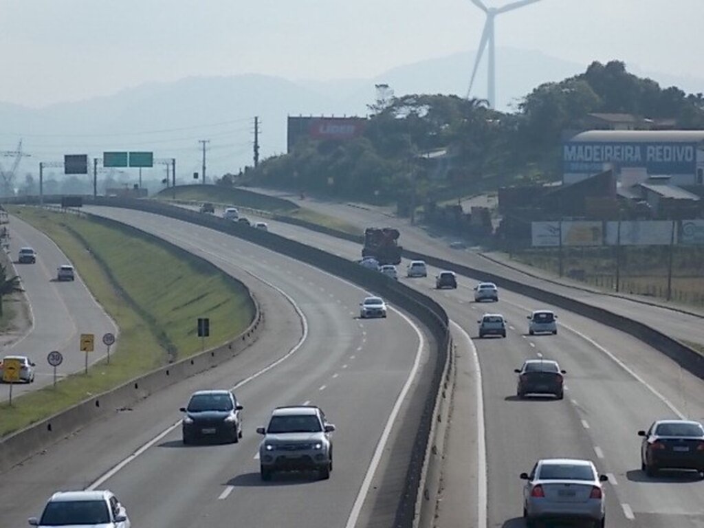 CCR VIACOSTEIRA REALIZA OPERAÇÃO ESPECIAL DE NATAL
