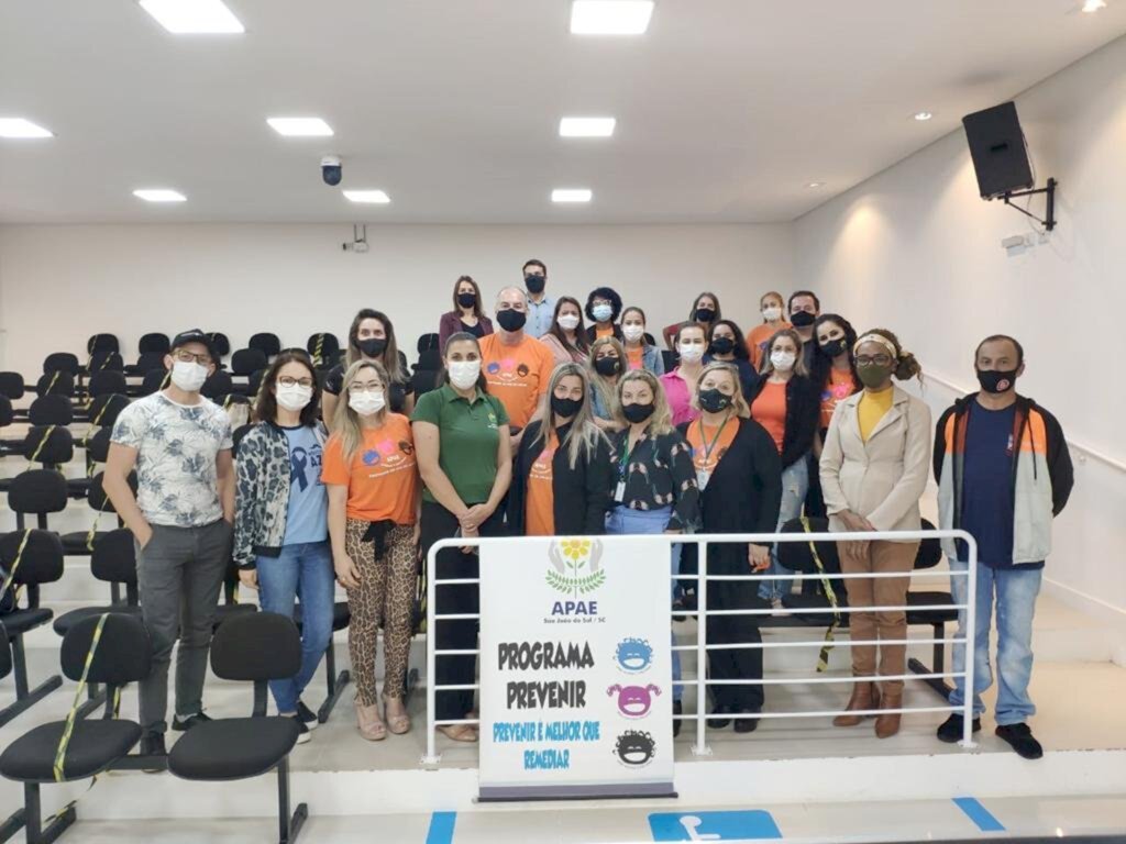 APAE DE SÃO JOÃO DO SUL APRESENTA RELATÓRIO DE AÇÕES DO PROGRAMA PREVENIR