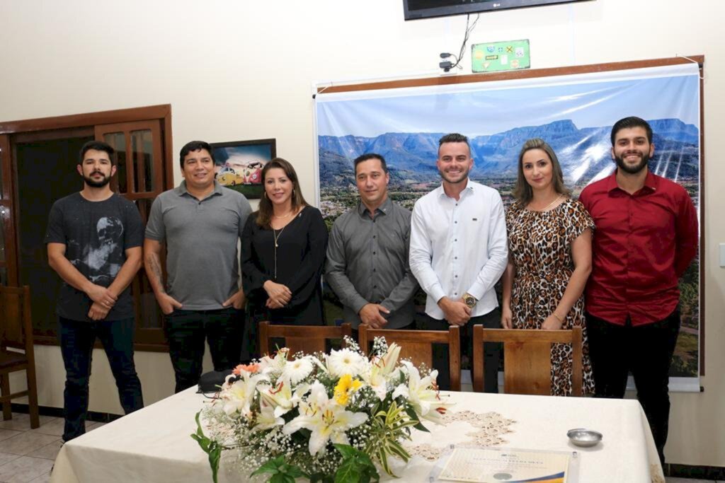CDL DE PRAIA GRANDE EMPOSSA NOVA DIRETORIA PARA O BIÊNIO 2022/2023