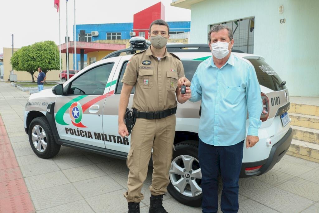 VIATURA 0KM É ENTREGUE À POLÍCIA MILITAR DE SÃO JOÃO DO SUL