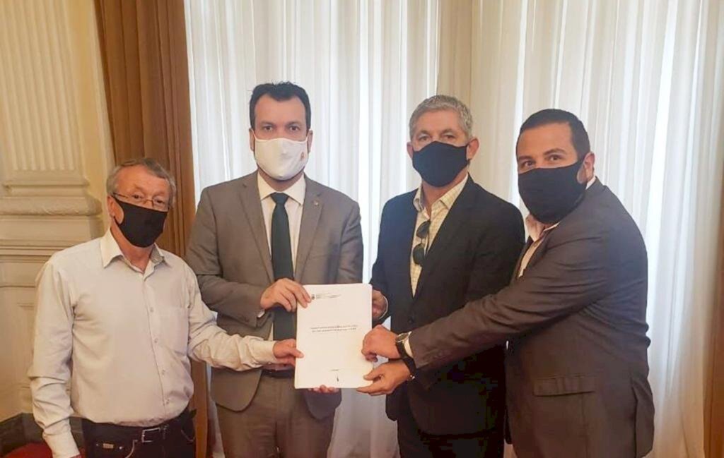 PREFEITO DE TORRES BUSCA APOIO PARA PAVIMENTAÇÃO  DA RODOVIA ENTRE VILA SÃO JOÃO E BARRO CORTADO