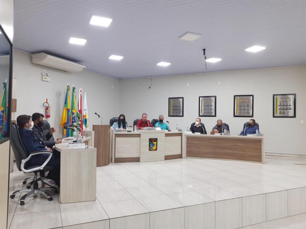 VEREADORES DE PRAIA GRANDE APROVAM LEI ORÇAMENTÁRIA DE 2022