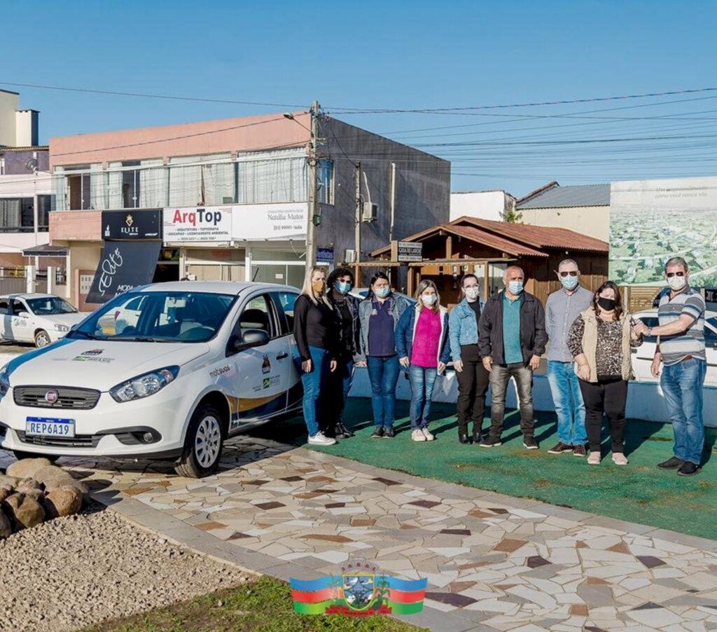 MUNICÍPIO DE PASSO DE TORRES RECEBE VEÍCULO 0KM PARA ATENDER USUÁRIOS DA ASSISTÊNCIA SOCIAL