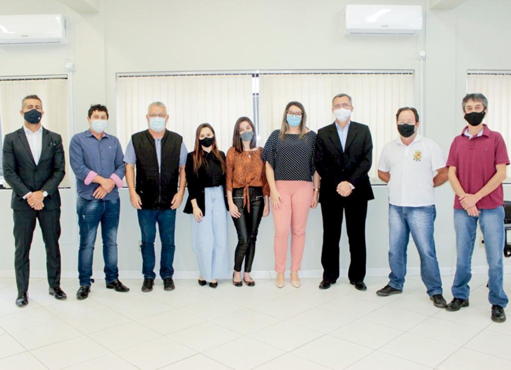SANTA ROSA DO SUL REÚNE COMITÊ CONSULTIVO PARA DISCUTIR NOVO CÓDIGO TRIBUTÁRIO