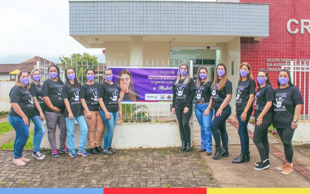 CAMPANHA AGOSTO LILÁS É  REALIZADA EM PRAIA GRANDE