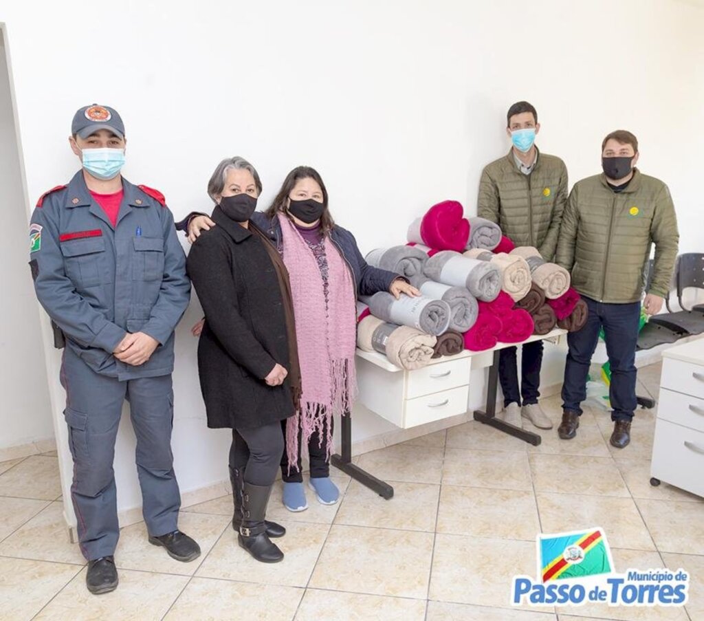 ASSISTÊNCIA SOCIAL DE PASSO DE TORRES RECEBEU DOAÇÃO DE MANTAS DA CEPRAG