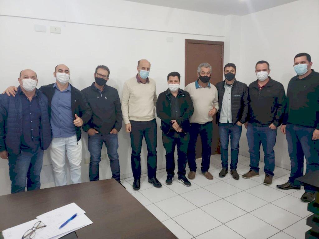 COMITIVA REIVINDICA RECURSOS PARA O HOSPITAL NOSSA SENHORA DE FÁTIMA DE PRAIA GRANDE
