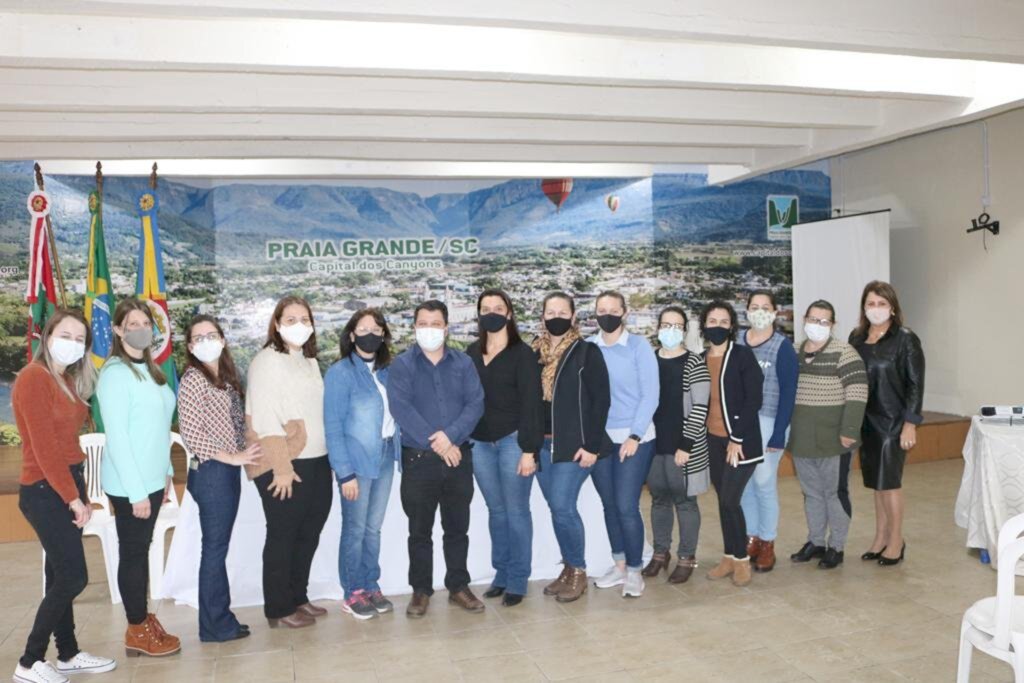 REDE MUNICIPAL DE ENSINO GANHA  EQUIPAMENTOS TECNOLÓGICOS EM PRAIA GRANDE