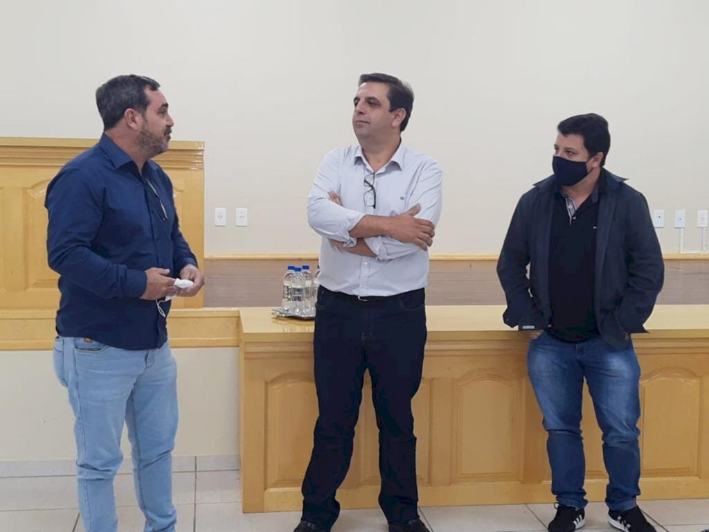 COMITIVA DO MUNICÍPIO DE SANTA ROSA DO SUL VISITA A CEPRAG