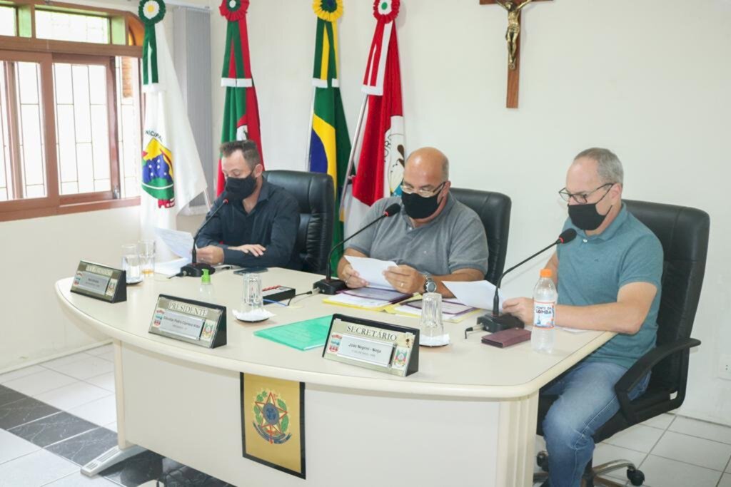VEREADORES DE TORRES APROVAM PROJETO QUE INSTITUI O PROGRAMA MUNICIPAL  DE AGROINDÚSTRIA FAMILIAR