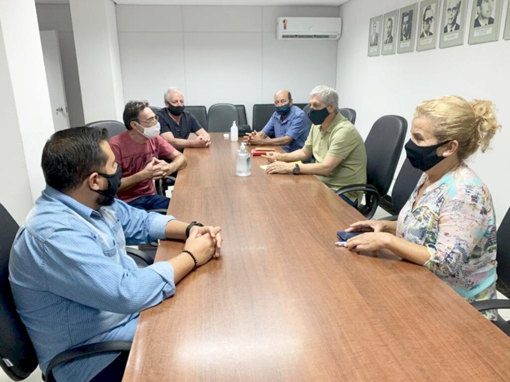 PARCERIA DA PREFEITURA COM MORADORES  POSSIBILITA PAVIMENTAÇÃO DE RUAS NA ITAPEVA SUL EM TORRES