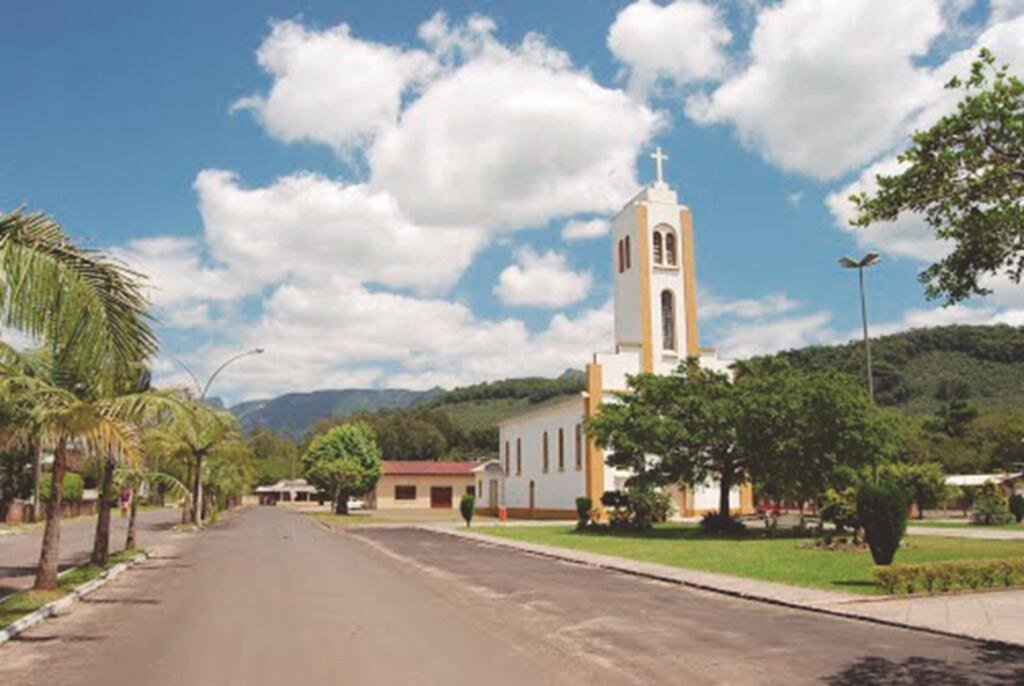 MUNICÍPIO DE MORRINHOS DO SUL CELEBRA O  29º ANIVERSÁRIO DE EMANCIPAÇÃO