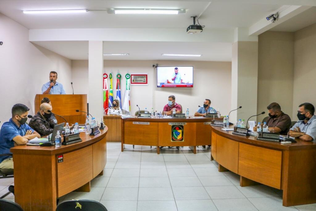 AQUISIÇÃO DE UMA DRAGA PARA DESASSOREAMENTO DA BARRA É DEFENDIDA NA CÂMARA DE VEREADORES EM PASSO DE TORRES