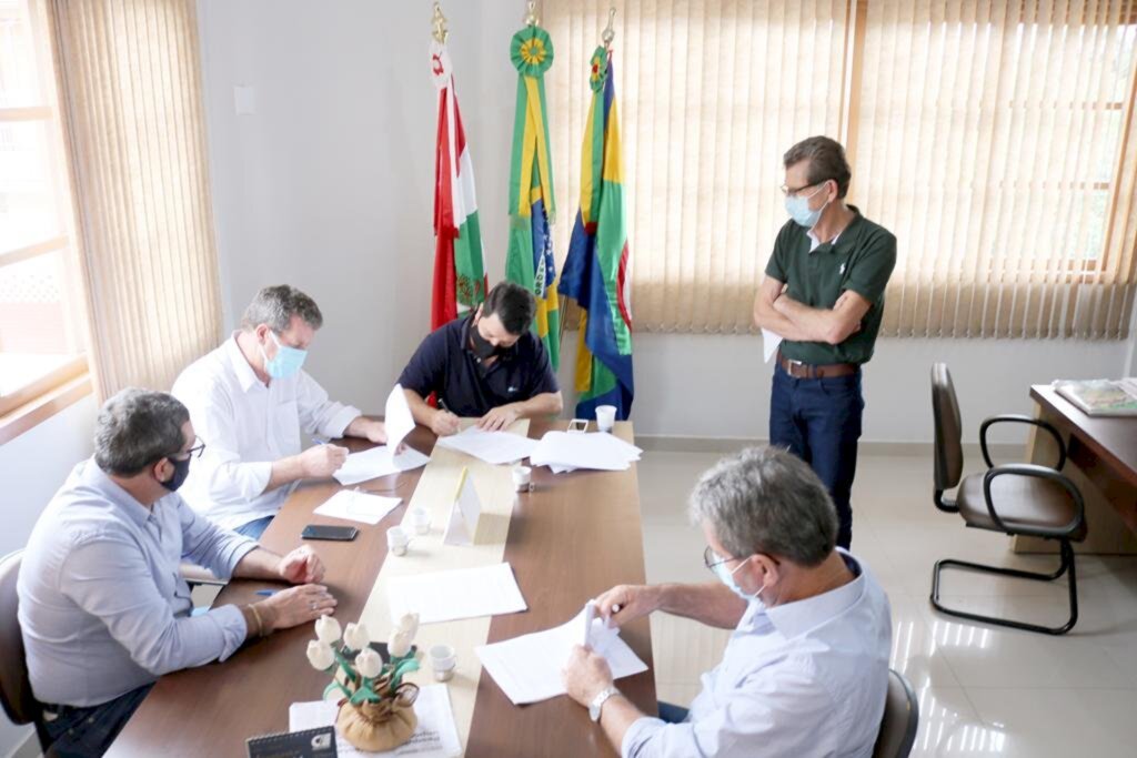 PREFEITOS SE UNEM PARA A CRIAÇÃO DO  CONSÓRCIO INTERMUNICIPAL MAMPITUBA