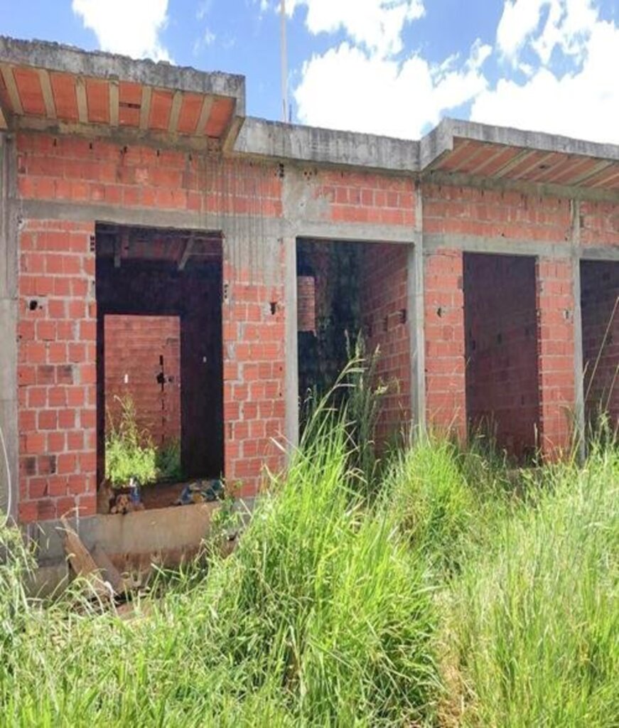 EM PASSO DE TORRES HOMEM É ESFAQUEADO EM OBRA ABANDONADA
