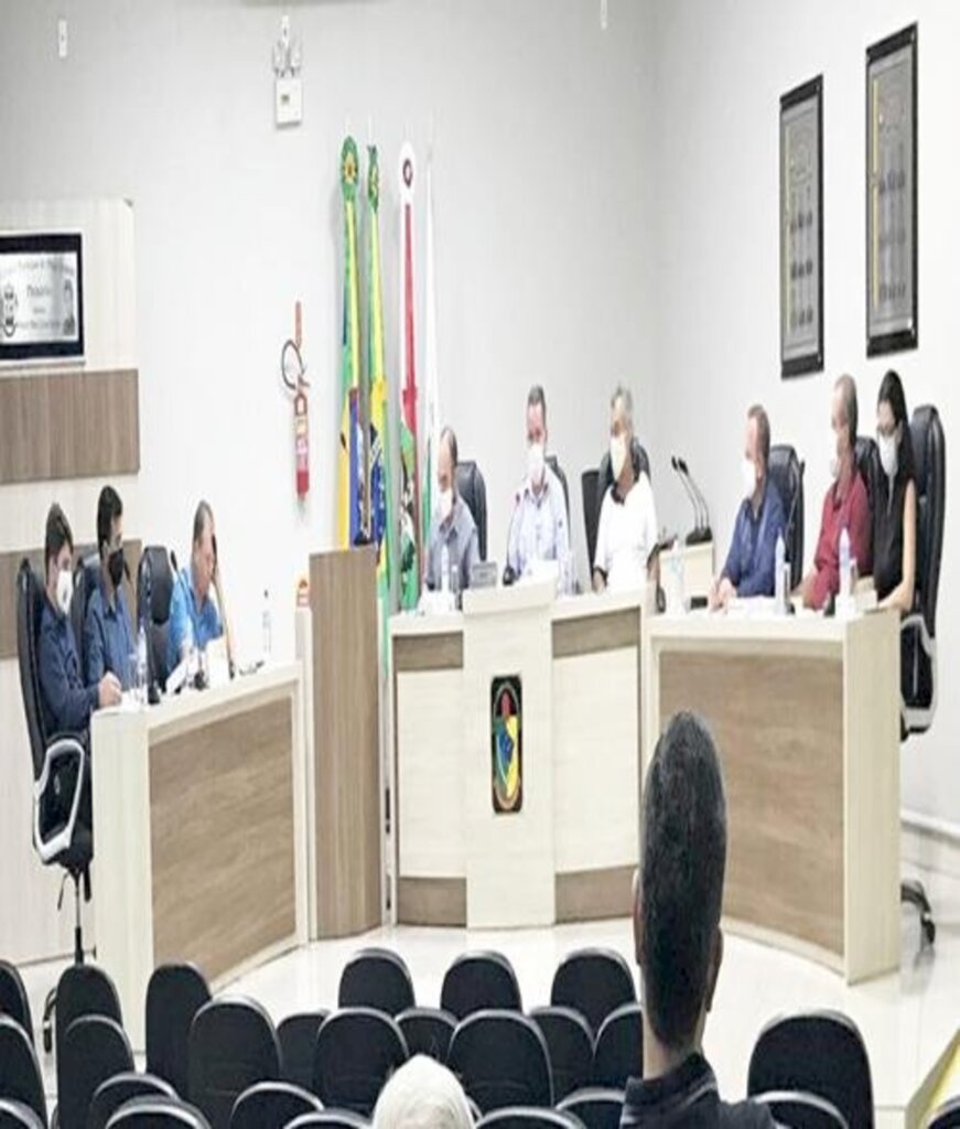 VEREADORES PARTICIPAM DAS PRIMEIRAS SESSÕES  EXTRAORDINÁRIAS DA ATUAL LEGISLATURA EM PRAIA GRANDE