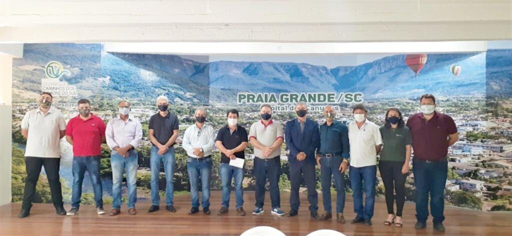 PREFEITO DE TORRES CARLOS SOUZA É ELEITO PRESIDENTE DO  GEOPARQUE CÂNIONS DO SUL