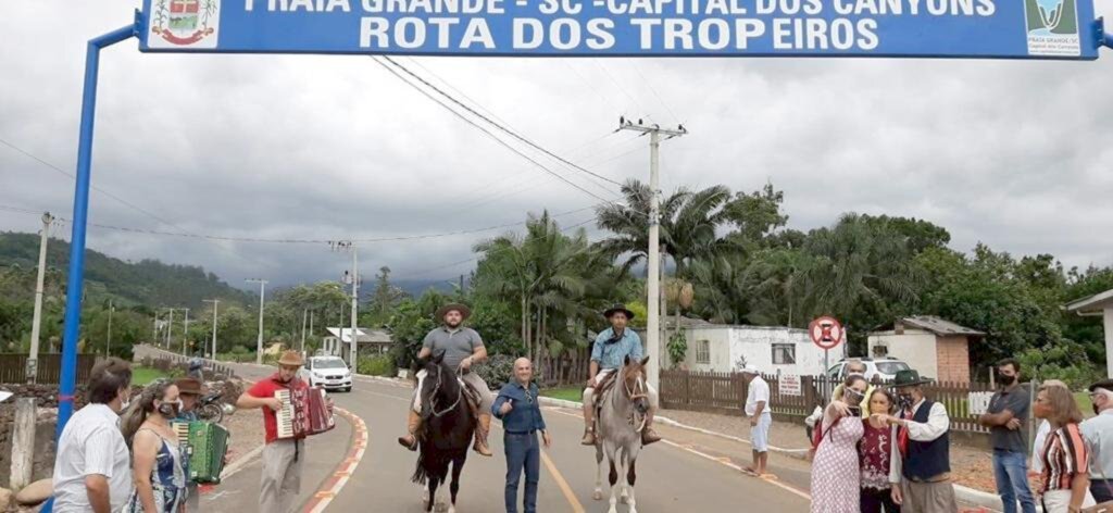 PREFEITO DE PRAIA GRANDE HENRIQUE MACIEL INAUGURA  OBRAS IMPORTANTES NO FIM DE SEU GOVERNO