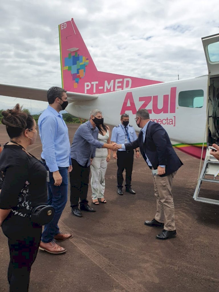 COMEÇARAM NESTA SEGUNDA-FEIRA, NO AEROPORTO DE TORRES, VOOS ENTRE PORTO ALEGRE E O MUNICÍPIO