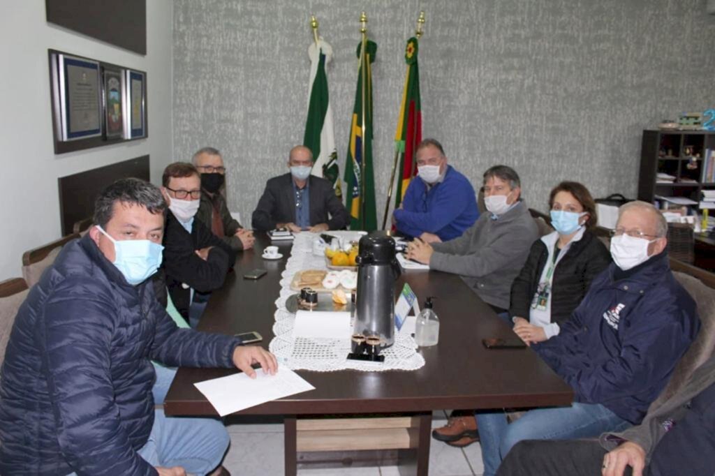 REPRESENTANTES DO MINISTÉRIO DA AGRICULTURA VISTORIAM PREJUÍZOS CAUSADOS NO MUNICÍPIO DE MORRINHOS DO SUL