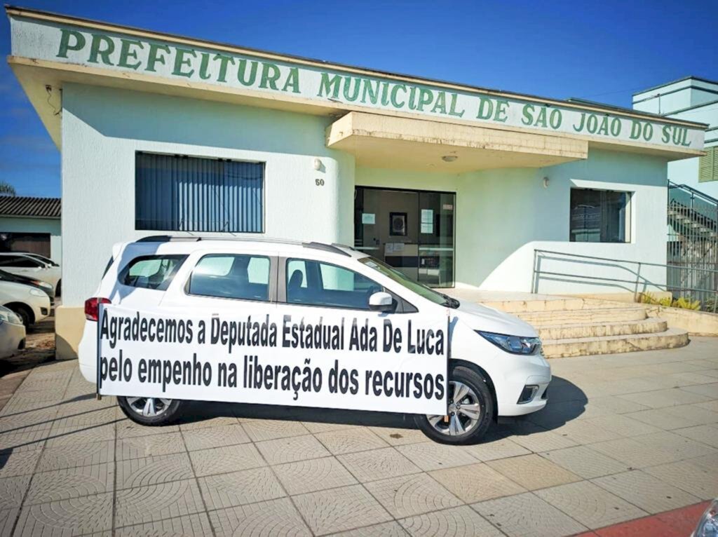 DEPUTADA ADA DE LUCA DESTINA VEÍCULOS 0KM  E R$ 200 MIL PARA O MUNICÍPIO DE SÃO JOÃO DO SUL