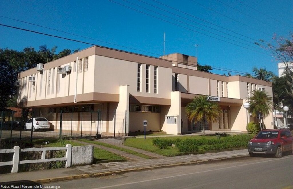 MUNICÍPIO É OBRIGADO A FORNECER TRANSPORTE ESCOLAR PARA ESTUDANTES DE CIDADE VIZINHA