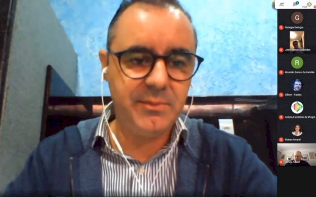 Reprodução - Machado, em reunião virtual com a Facisc nesta quarta (6) para explicar o andamento do projeto
